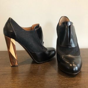 FENDI Vero Cuoio Patterned Heel Ankle Bootie 8.5